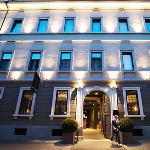 Fifty House Cellini Mediolan